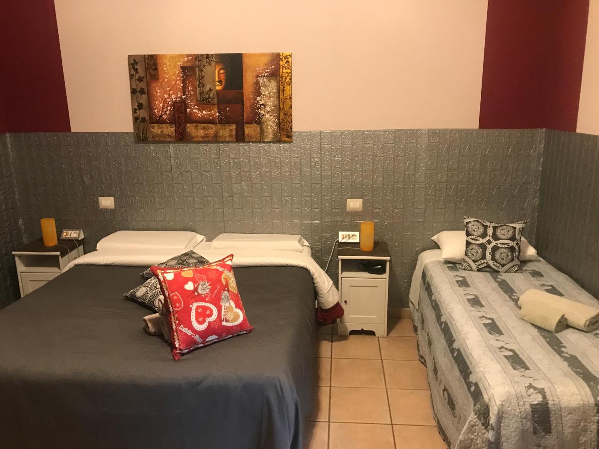 Vegan Inn Airport - Adults Only - Late Check In 피우미치노 외부 사진